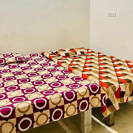 Om Sai Guest House Varanasi Exterior foto